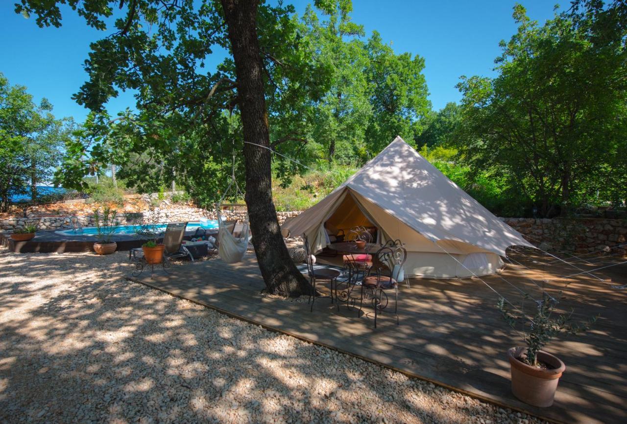 Rock Oak Glamping 3 Hotel Imotski Bagian luar foto