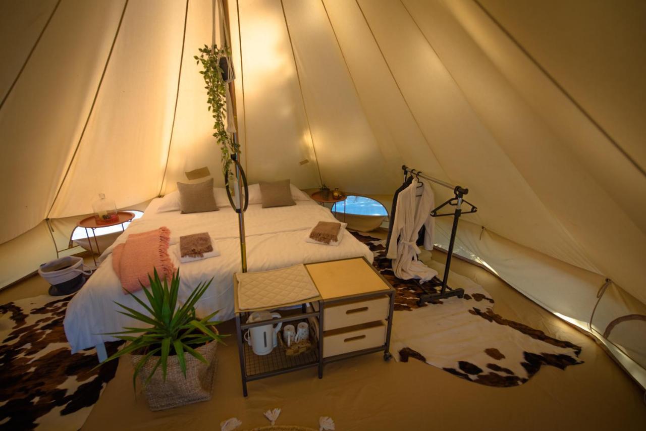 Rock Oak Glamping 3 Hotel Imotski Bagian luar foto